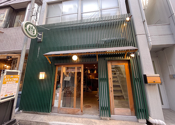 前テナントは繁盛店につき営業3年で拡大移転！<br>
ビジネス街「神田」にある美内装のカフェ居抜き店舗