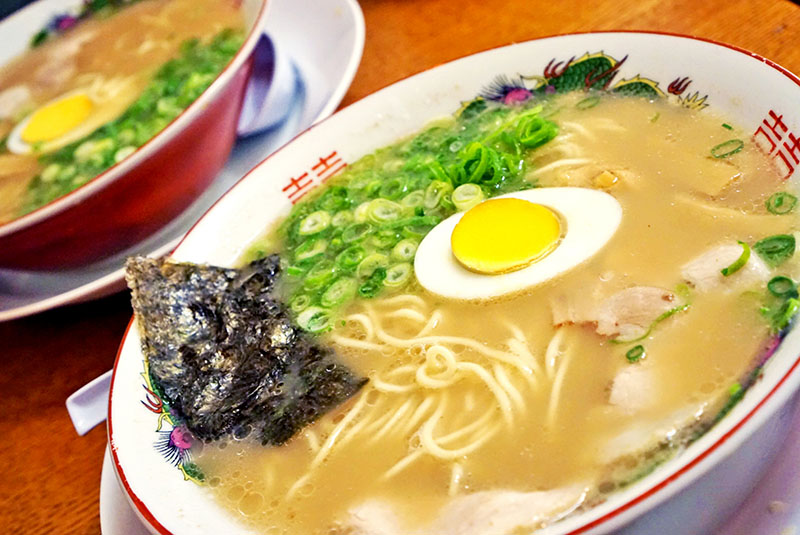 ラーメン屋で飲食店開業をするには？必要な資金や資格、失敗しないための流れや経営戦略のポイントを解説