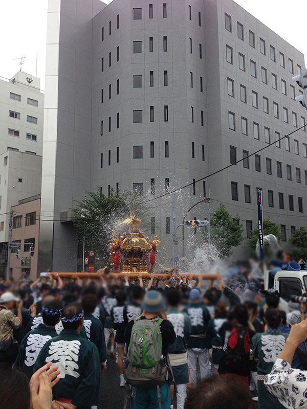 水掛け祭り