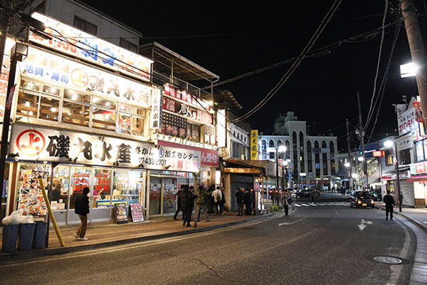 夜の町並み
