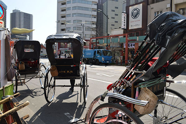 浅草の人力車