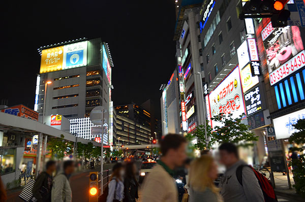 夜の街並み