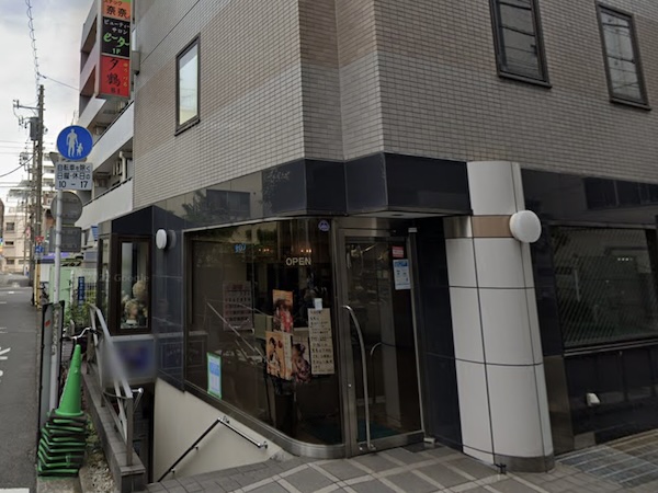 蒲田駅西口から徒歩3分の好立地。5階建ビルの1階路面店舗。飲食店OKで業態は応相談。